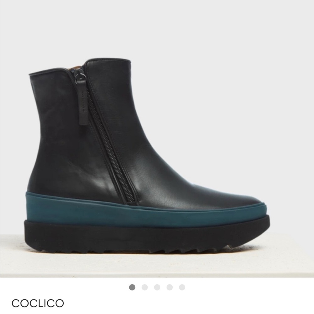 Coclico Shearling Lined Black Leather Ankle Boots